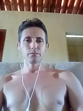 Snapshot of natalicio323 chatting on June 6, 2026, 2:44 pm natalicio323 online show from June 6, 2026, 2:44 pm