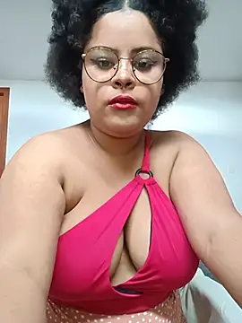 Lolacurly69 online show from June 13, 2026, 10:18 pm