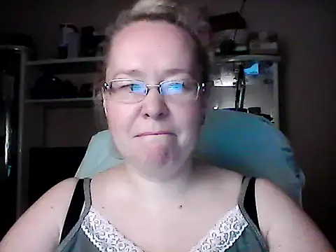 Viola27 online show from June 11, 2026, 4:49 pm