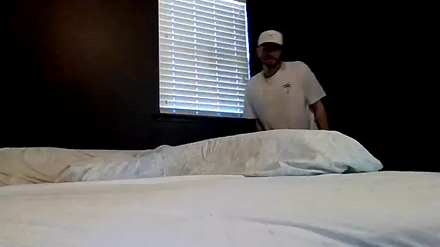 Mikecloudyhawk online show from July 7, 2026, 3:05 pm