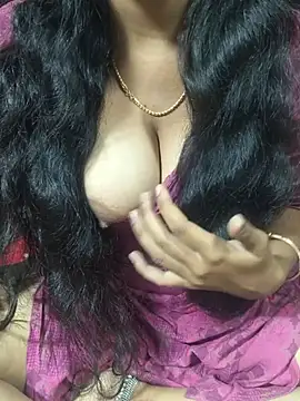 Snapshot of telugu_modal_divya0999 chatting on July 23, 2026, 3:43 pm telugu modal divya0999 online show from July 23, 2026, 3:43 pm