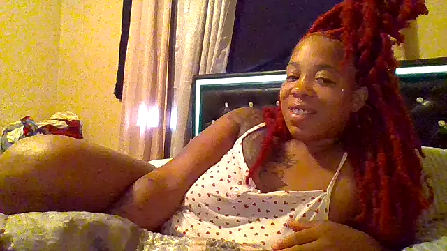 Snapshot of BoujieDee chatting on July 28, 2026, 4:16 pm BoujieDee online show from July 28, 2026, 4:16 pm