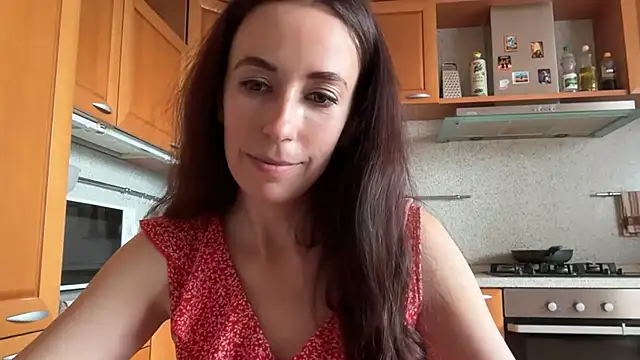 Snapshot of Flamingo_Queen chatting on July 9, 2026, 3:49 pm Flamingo Queen online show from July 9, 2026, 3:49 pm
