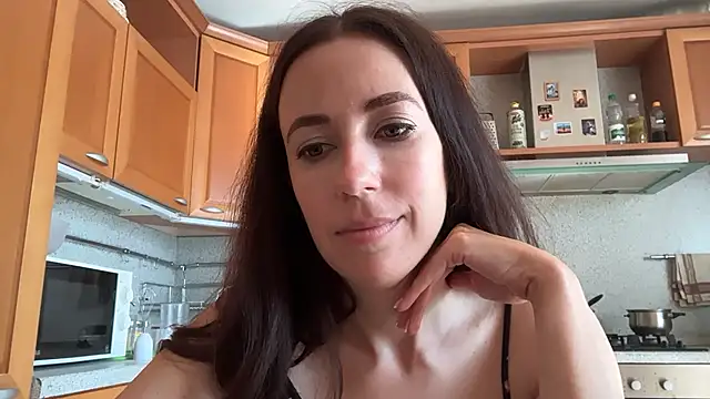 Snapshot of Flamingo_Queen chatting on July 16, 2026, 6:08 am Flamingo Queen online show from July 16, 2026, 6:08 am