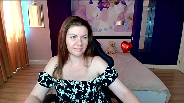 Snapshot of LunaKissesx chatting on June 27, 2026, 11:26 am LunaKissesx online show from June 27, 2026, 11:26 am