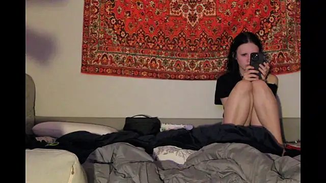 Snapshot of Catherine19Hunt chatting on July 21, 2026, 8:00 pm Catherine19Hunt online show from July 21, 2026, 8:00 pm