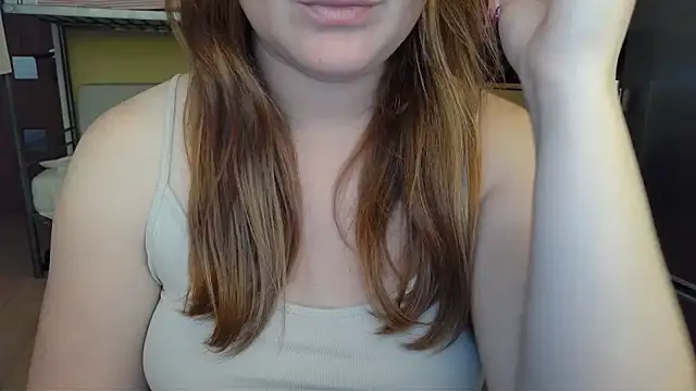 Snapshot of Butterfly_PL chatting on July 28, 2026, 2:35 pm Butterfly PL online show from July 28, 2026, 2:35 pm