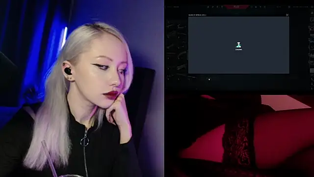 Snapshot of roxxyrowe chatting on July 4, 2026, 10:05 pm roxxyrowe online show from July 4, 2026, 10:05 pm