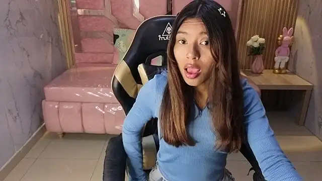 Snapshot of lisa_s1 chatting on July 21, 2026, 8:00 pm lisa s1 online show from July 21, 2026, 8:00 pm