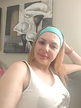 Snapshot of Milka_Ray chatting on June 15, 2026, 3:36 pm Milka Ray online show from June 15, 2026, 3:36 pm