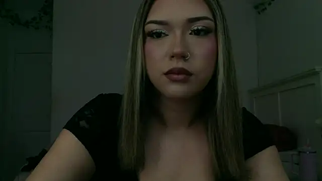 Snapshot of juicyxi chatting on June 11, 2026, 5:33 pm juicyxi online show from June 11, 2026, 5:33 pm