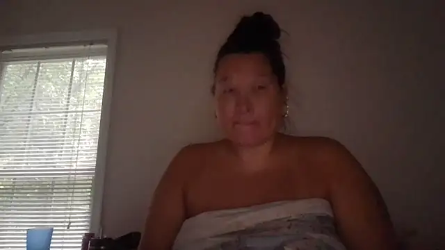 Snapshot of NUTTERBUTTA chatting on August 2, 2026, 11:14 pm NUTTERBUTTA online show from August 2, 2026, 11:14 pm