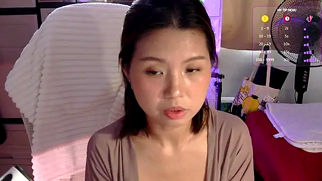 urgrl portia online show from July 29, 2026, 9:18 am
