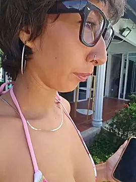 Snapshot of Rebeca_cinamon chatting on June 9, 2026, 2:39 pm Rebeca cinamon online show from June 9, 2026, 2:39 pm