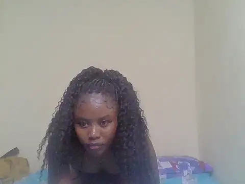 Snapshot of cute_bee chatting on July 16, 2026, 3:29 pm cute bee online show from July 16, 2026, 3:29 pm