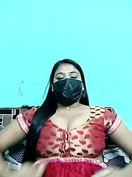 Snapshot of Sweathatamil chatting on July 10, 2026, 4:53 pm Sweathatamil online show from July 10, 2026, 4:53 pm