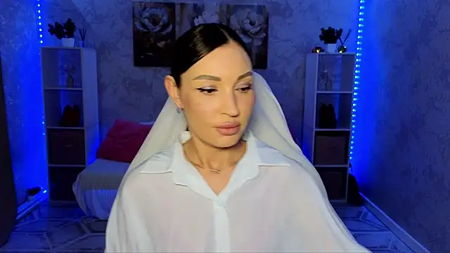 Snapshot of NikoleMills chatting on July 7, 2026, 6:47 am NikoleMills online show from July 7, 2026, 6:47 am