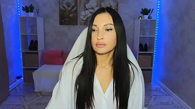 Snapshot of NikoleMills chatting on July 25, 2026, 6:11 am NikoleMills online show from July 25, 2026, 6:11 am