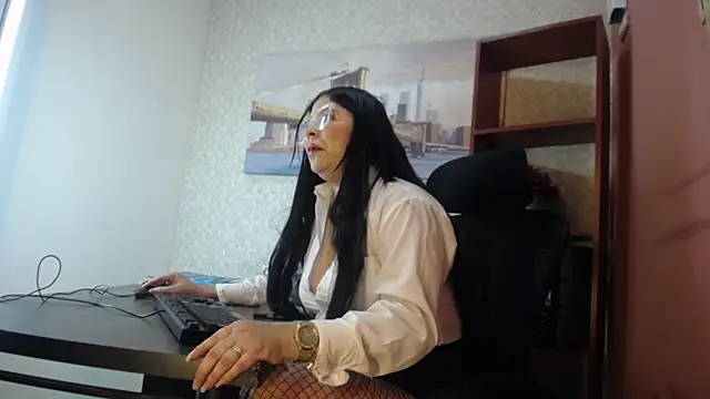 Snapshot of Brenda_Levine chatting on June 20, 2026, 11:57 am Brenda Levine online show from June 20, 2026, 11:57 am