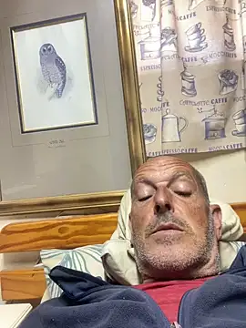 Snapshot of GeldenKuy chatting on July 6, 2026, 1:08 pm GeldenKuy online show from July 6, 2026, 1:08 pm