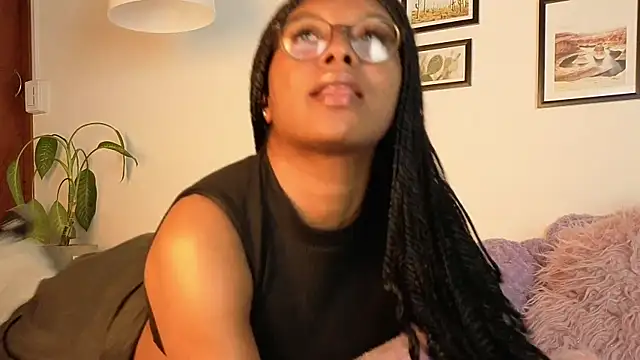 Snapshot of Victoria-Jacksonn chatting on June 24, 2026, 8:41 pm Victoria-Jacksonn online show from June 24, 2026, 8:41 pm