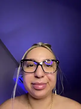 Snapshot of xLexi chatting on July 1, 2026, 5:45 pm xLexi online show from July 1, 2026, 5:45 pm