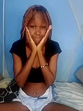 Snapshot of sweettracy13 chatting on June 23, 2026, 8:45 am sweettracy13 online show from June 23, 2026, 8:45 am
