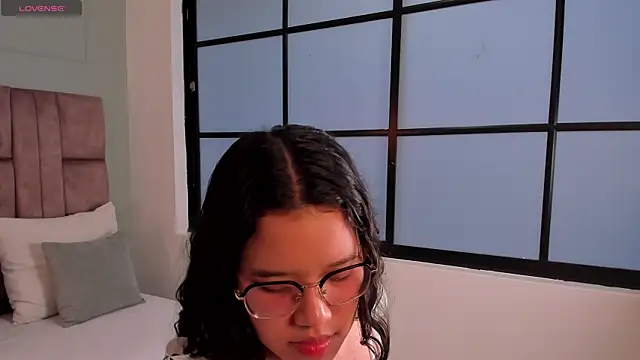 Snapshot of shayra_alina chatting on July 22, 2026, 11:07 pm shayra alina online show from July 22, 2026, 11:07 pm