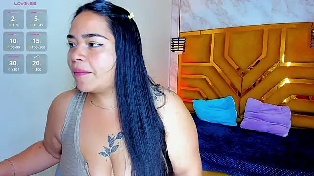 Snapshot of Violett_Cinnamon chatting on July 15, 2026, 11:04 am Violett Cinnamon online show from July 15, 2026, 11:04 am