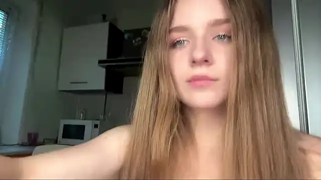 Annaeyes online show from June 18, 2026, 5:06 pm
