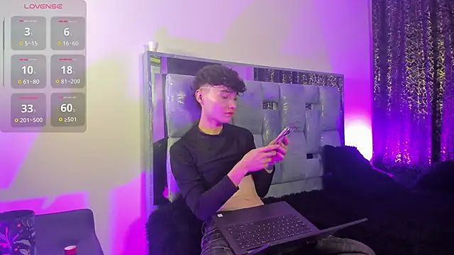 AngelFoxX 77 online show from August 8, 2026, 4:25 am