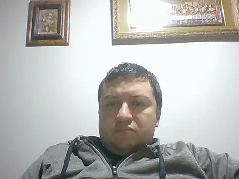 Snapshot of Frank06039CL chatting on July 13, 2026, 5:43 am Frank06039CL online show from July 13, 2026, 5:43 am