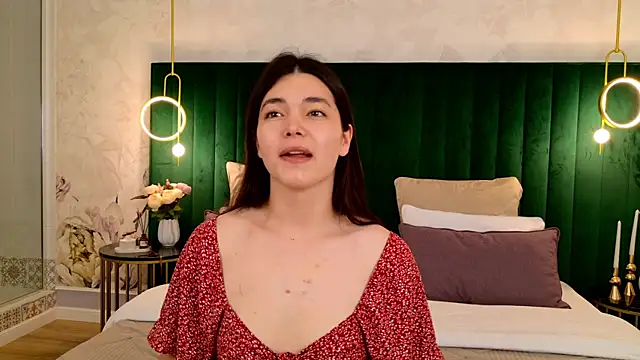 MaddieMeyer online show from July 5, 2026, 4:19 am