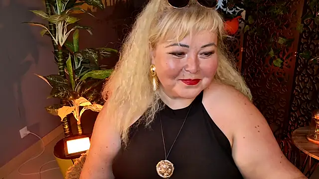 Snapshot of EvaMurller chatting on July 4, 2026, 9:26 am EvaMurller online show from July 4, 2026, 9:26 am