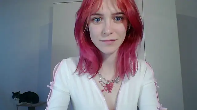 Snapshot of KayleneWesterberg chatting on June 19, 2026, 3:05 pm KayleneWesterberg online show from June 19, 2026, 3:05 pm