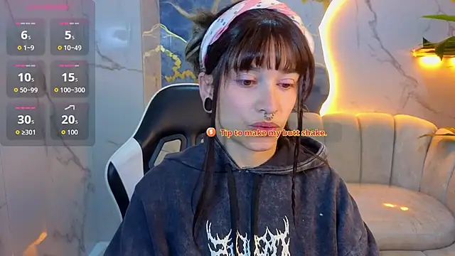 Snapshot of Lily_Tx chatting on August 1, 2026, 12:48 pm Lily Tx online show from August 1, 2026, 12:48 pm