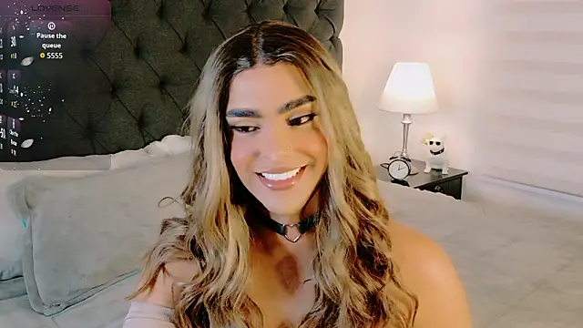 Scarlethvhonparker online show from March 28, 2026, 1:27 am