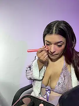 Snapshot of catalina_rios1 chatting on June 19, 2026, 5:34 am catalina rios1 online show from June 19, 2026, 5:34 am