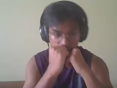 Snapshot of shady093 chatting on June 16, 2026, 8:50 am shady093 online show from June 16, 2026, 8:50 am