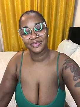 Snapshot of Honeylust26 chatting on July 20, 2026, 4:38 am Honeylust26 online show from July 20, 2026, 4:38 am
