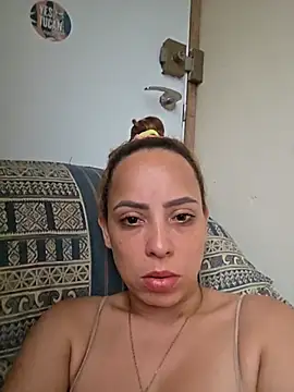 Snapshot of LoveConnectionLive chatting on June 24, 2026, 7:13 pm LoveConnectionLive online show from June 24, 2026, 7:13 pm