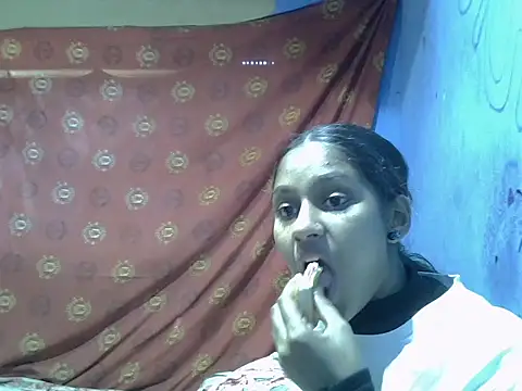 Snapshot of indianbeauty980 chatting on July 25, 2026, 1:41 pm indianbeauty980 online show from July 25, 2026, 1:41 pm