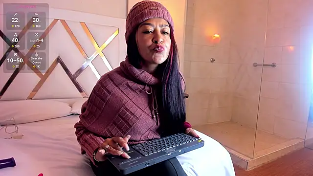 Sky Collins  online show from June 16, 2026, 3:47 pm