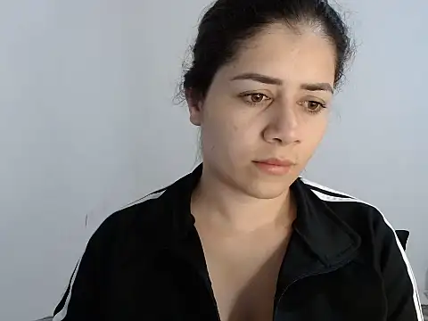 Snapshot of Luna_zoe chatting on July 8, 2026, 4:22 pm Luna zoe online show from July 8, 2026, 4:22 pm