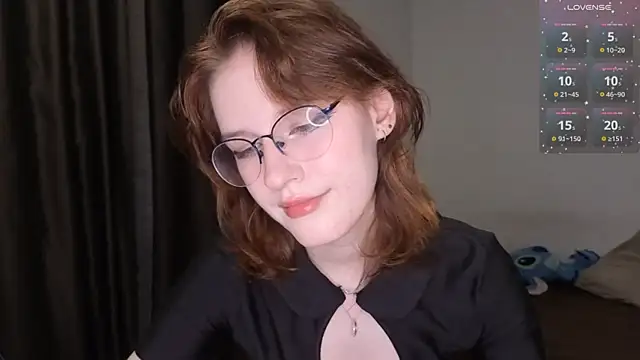 Snapshot of PliantMissus chatting on July 8, 2026, 7:07 pm PliantMissus online show from July 8, 2026, 7:07 pm