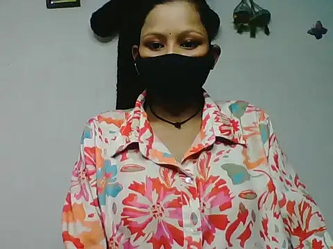 Snapshot of RADHIKA_SINGH8 chatting on June 20, 2026, 8:17 am RADHIKA SINGH8 online show from June 20, 2026, 8:17 am