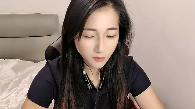 Snapshot of Qianqian-666 chatting on June 23, 2026, 12:25 pm Qianqian-666 online show from June 23, 2026, 12:25 pm
