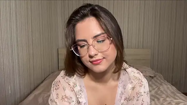 Snapshot of Mina_Aston chatting on July 15, 2026, 9:25 am Mina Aston online show from July 15, 2026, 9:25 am