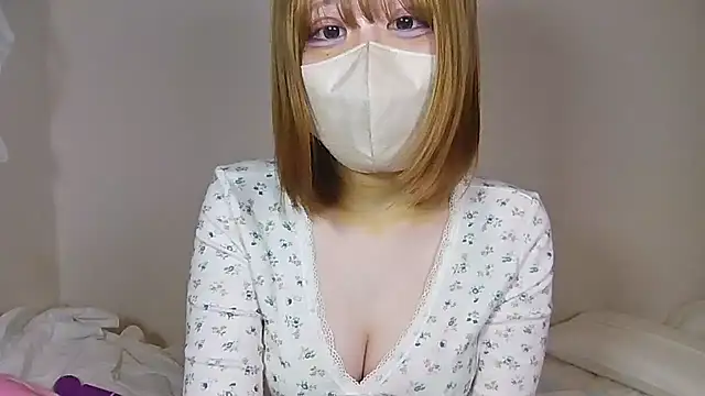 Snapshot of noeru_hi chatting on August 1, 2026, 3:22 pm noeru hi online show from August 1, 2026, 3:22 pm