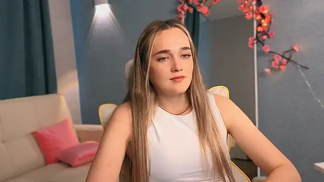 Snapshot of earthfantasyy chatting on June 14, 2026, 2:19 pm earthfantasyy online show from June 14, 2026, 2:19 pm
